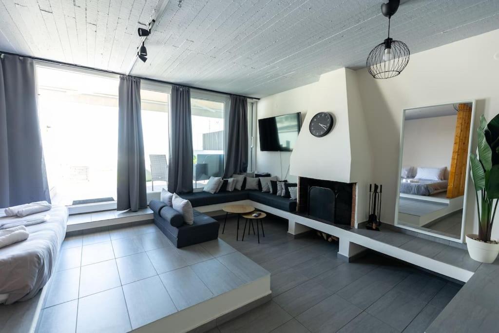 Deko Penthouse Suite Thessaloníki Luaran gambar
